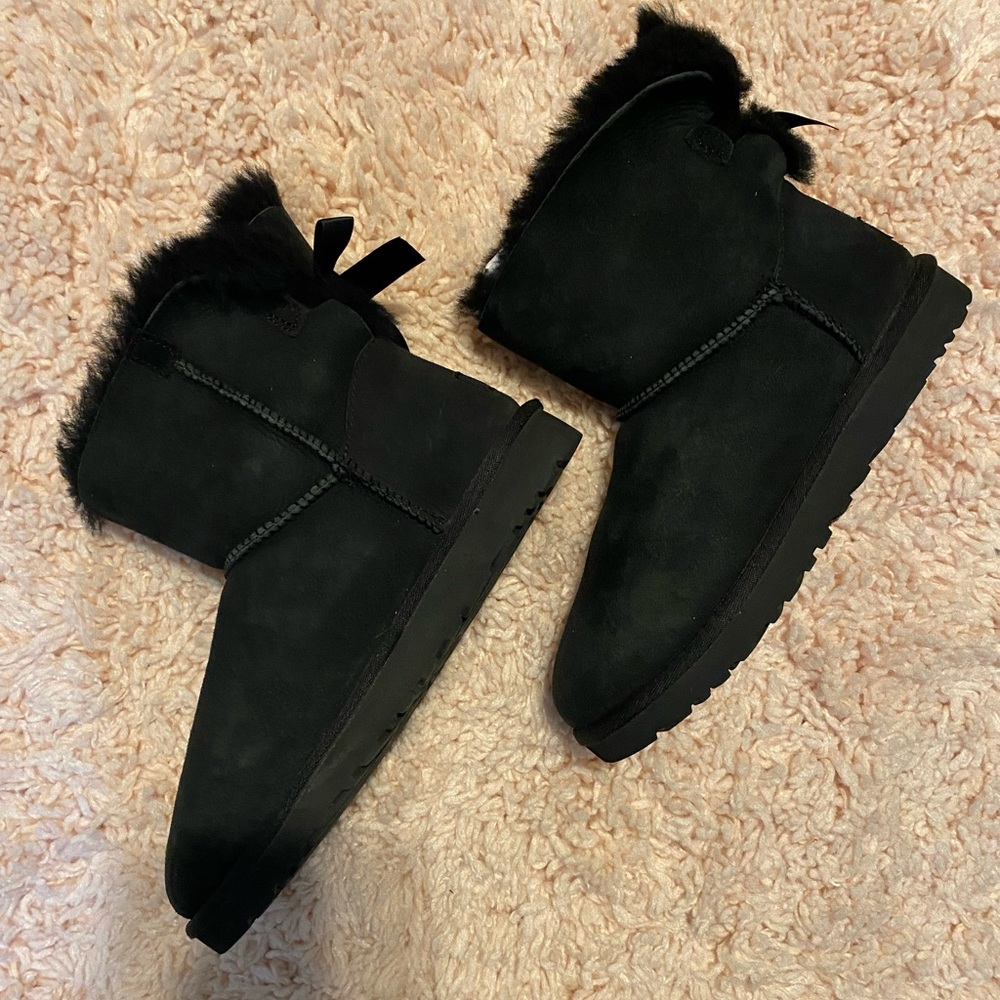 Mini Bailey Bow UGGs